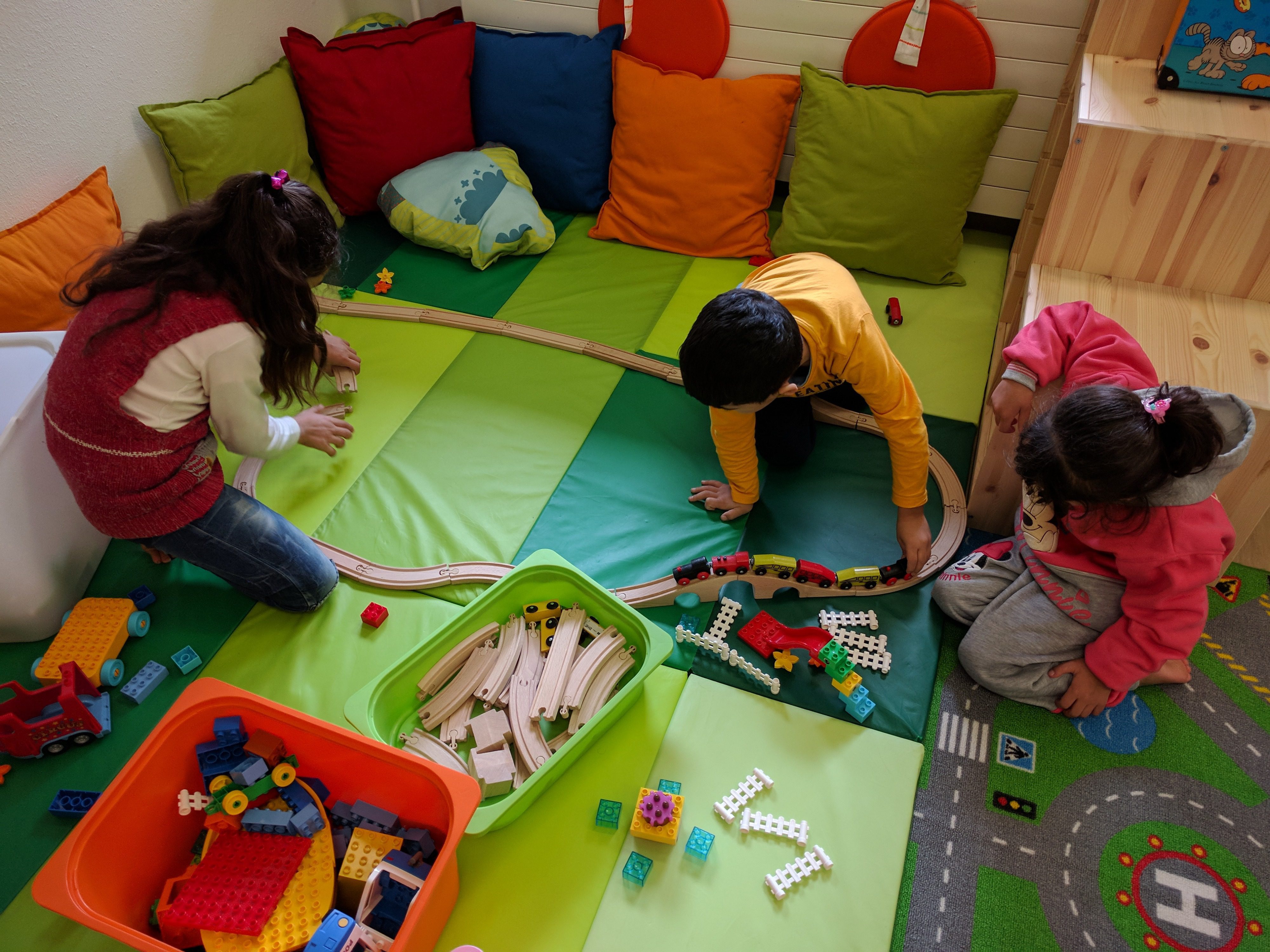 Requiant Créer des espaces sécurisés pour les enfants et les familles requérant ...