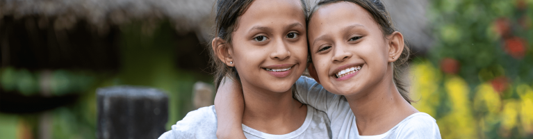 Nous aidons les enfants à <b>changer notre monde</b><br />
