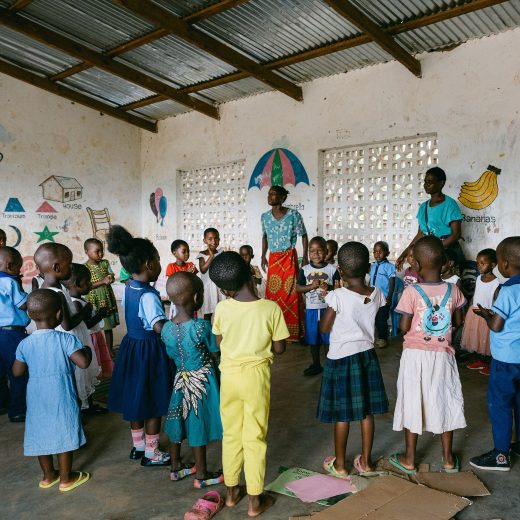 CH1953951_Children at a pre-school in Balaka district, Malawi – Save the Children-1 CH1953951_Children at a pre-school in Balaka district, Malawi - Save the Children